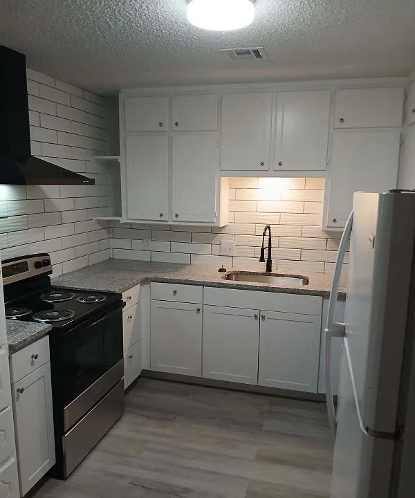 1404 N Grand Ave #3S