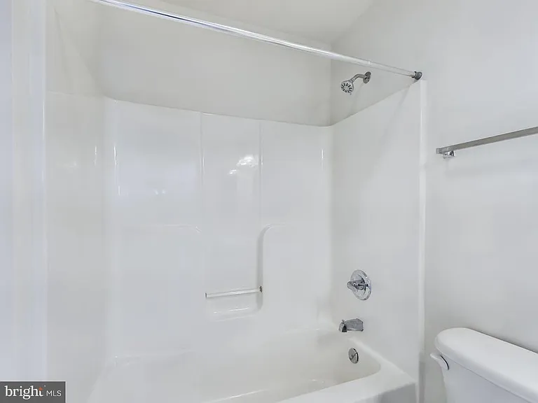 302 Baughmans Ln #M — Photo 17