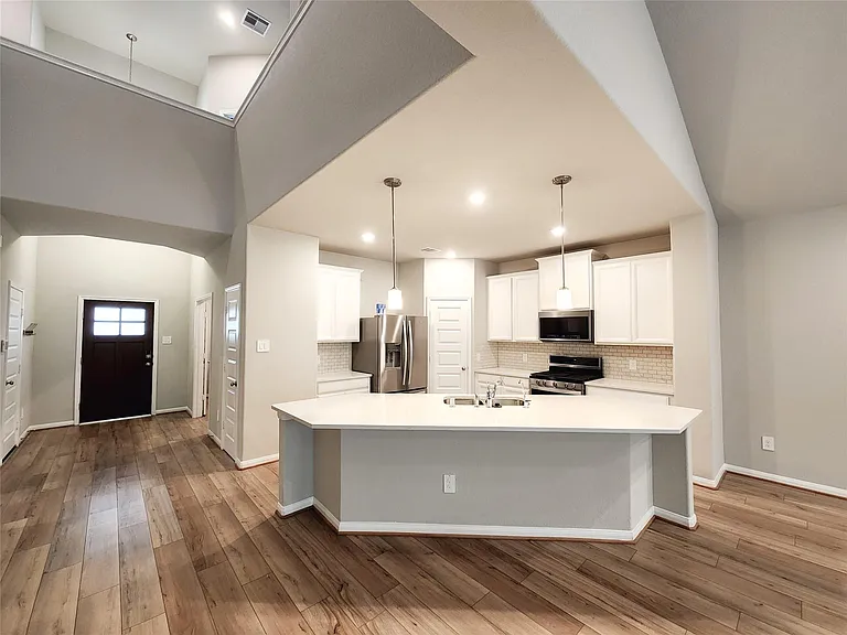 10714 Cliffs View Dr — Photo 7
