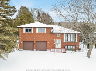 51 Beck Blvd, Penetanguishene, ON L9M 1E2