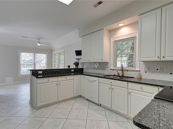 5th image of 5919 Morgans Glen Dr