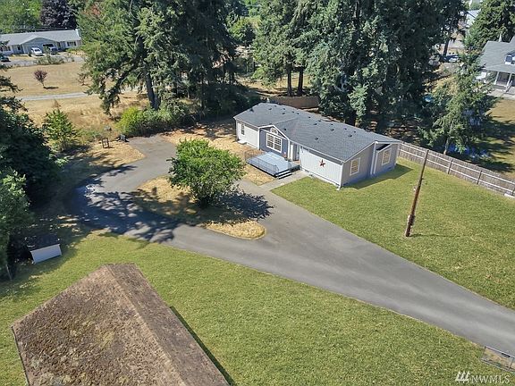 3rd image of 16904 11th Avenue Ct E
