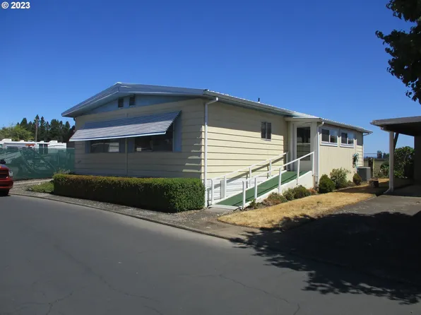 3387 Rainbow Loop, Hubbard, OR 97032