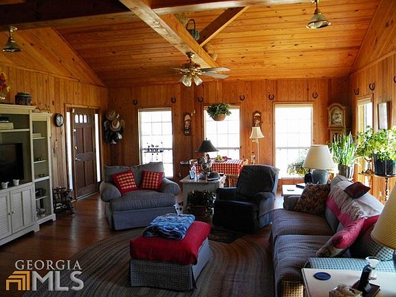 4th image of 121 Lee Road 826
