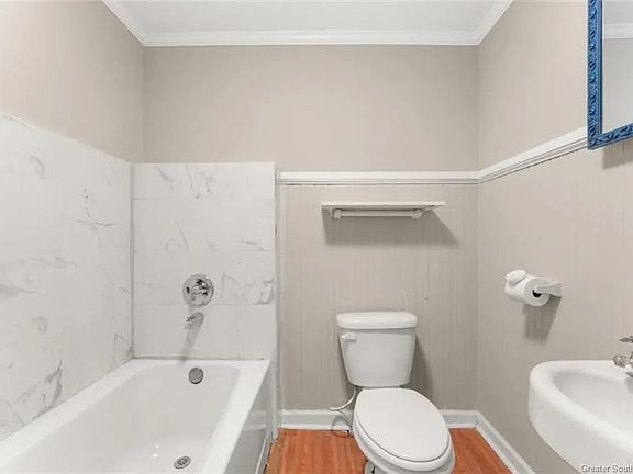 3rd image of 1627 Bilbo St #2