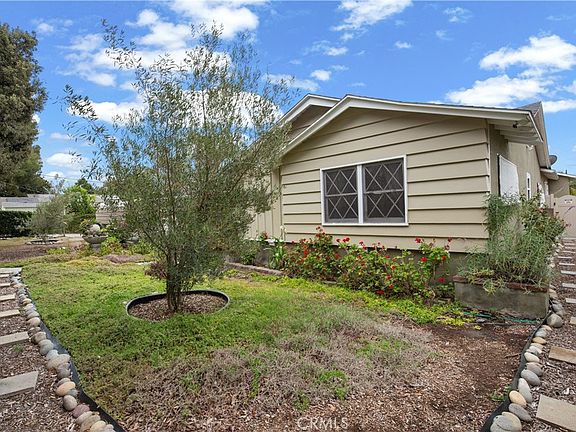 3rd image of 1236 Dorothy Ln