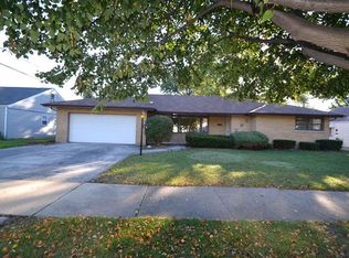 9344 S 54th Ct, Oak Lawn, IL 60453