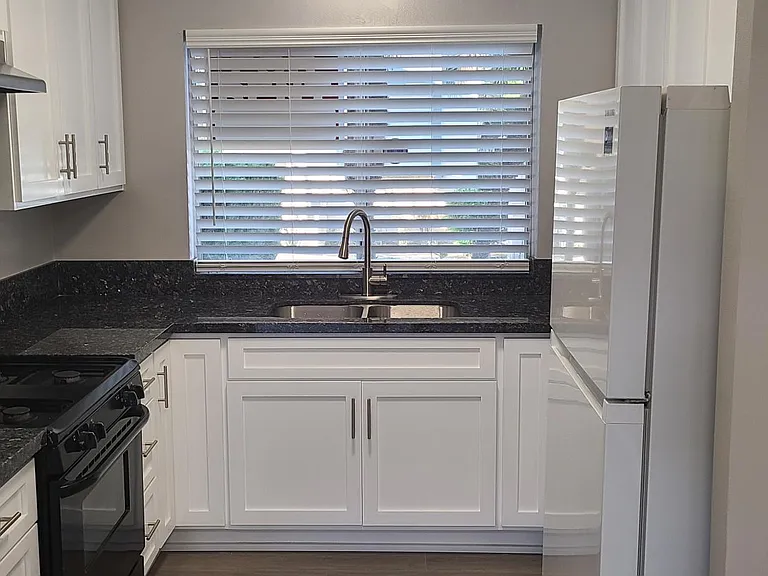 6621 Wilbur Ave #7 — Photo 14