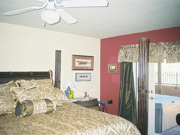 Master bdrm to back patio