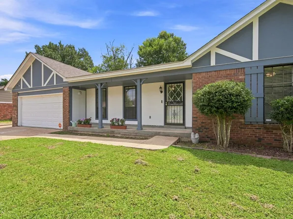 3100 Mary Elizabeth Dr, Memphis, TN 38134