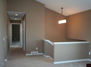 116 Hawk Ave, Eagle Lake, MN 56024