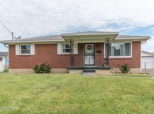 3876 Darlene Dr, Shively, KY 40216