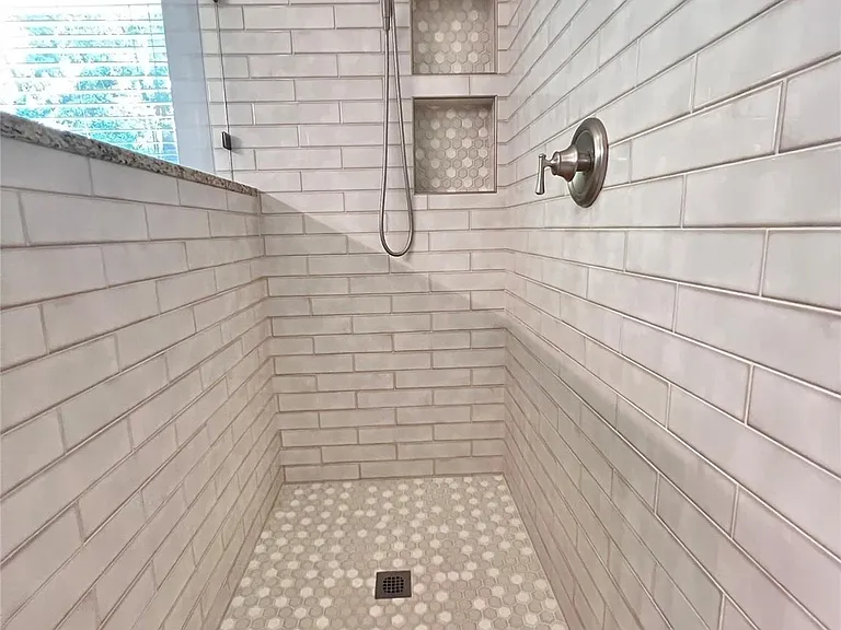 67 N Merryweather Cir — Photo 19