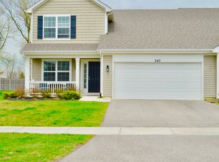 240 Maryland Ln, Pingree Grove, IL 60140
