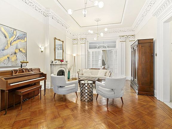 3rd image of 46 1st Pl #Townhouse