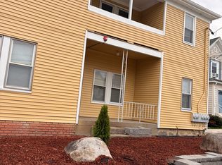 1088 Diamond Hill Rd APT 1, Woonsocket, RI 02895