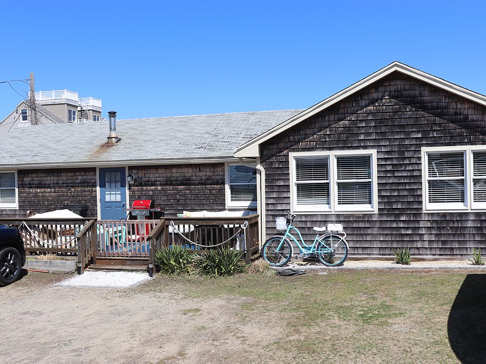 1st image of 14 McLeod Ave