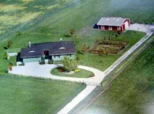 2N195 Lafox Rd, Elburn, IL 60119