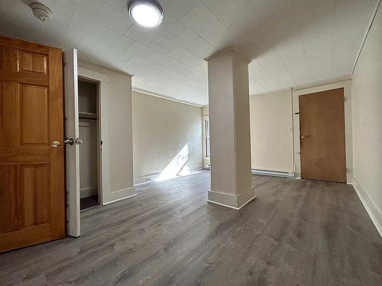 201 Roxbury St #3 — Photo 17