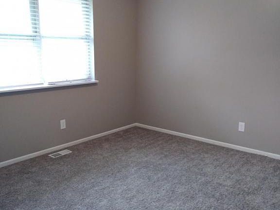 2nd image of 800 N 14th St