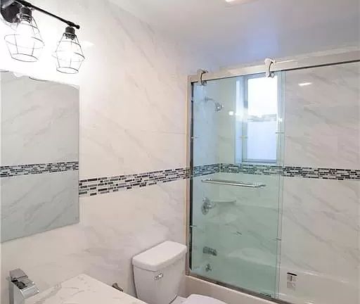 4th image of 7412 18th Ave #1