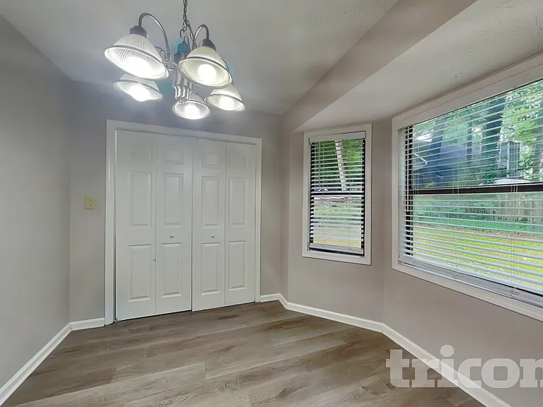 4251 Cary Dr — Photo 5