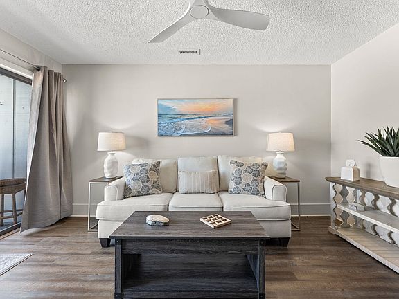 5th image of 627 N Waccamaw Dr. #110