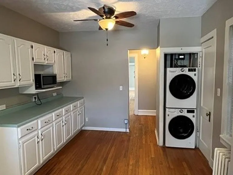 3860 Harney St — Photo 13