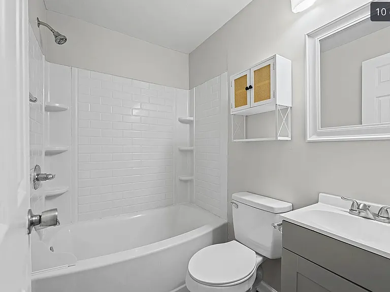 7 Terrell Ave — Photo 2