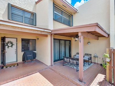241 W Park Dr #5-103, Miami, FL, 33172