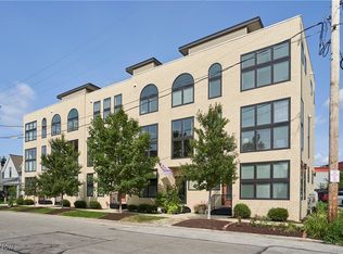 1977 W 47th St, Cleveland, OH