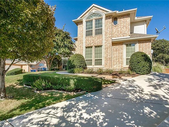2nd image of 715 Lake Hollow Ct