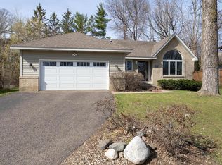 2980 Innsbruck Dr, New Brighton, MN 55112