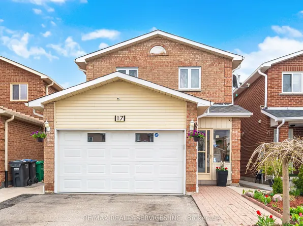 17 Metzak Dr, Brampton, ON L6Z 4N3