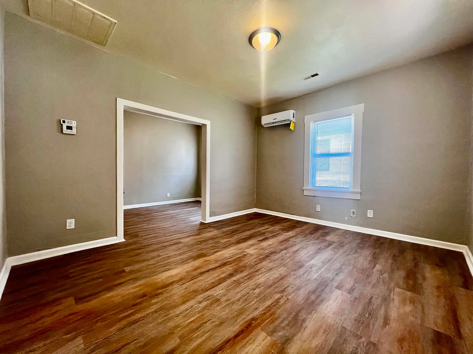 2 bed, 754 sqft, $950 — Photo 2