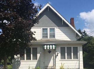 5922 Heckert Rd, Bakerstown, PA 15007