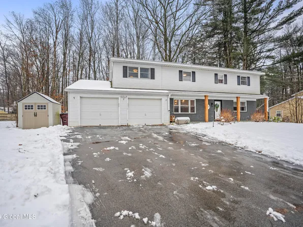 6 Cypress Pt, Clifton Park, NY 12065