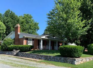 223 S Delaware Ave, Martinsburg, WV 25401