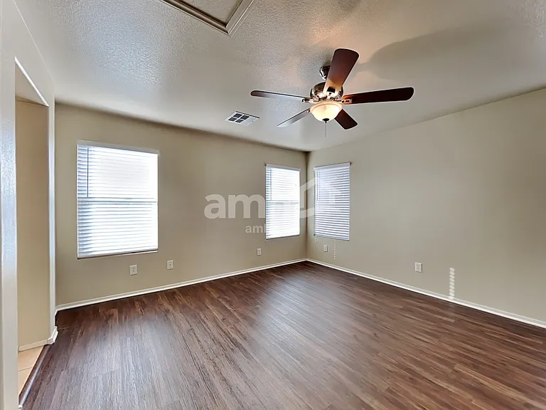10395 Bolting Cloud Dr — Photo 10