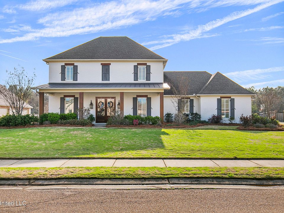 1st image of 124 Bienville Dr