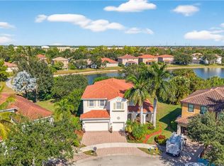 2212 Vardin PL, NAPLES, FL 34120