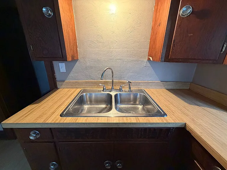 1120 Starr Ave — Photo 6