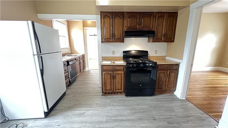 1st image of 12 Michigan Ave #2