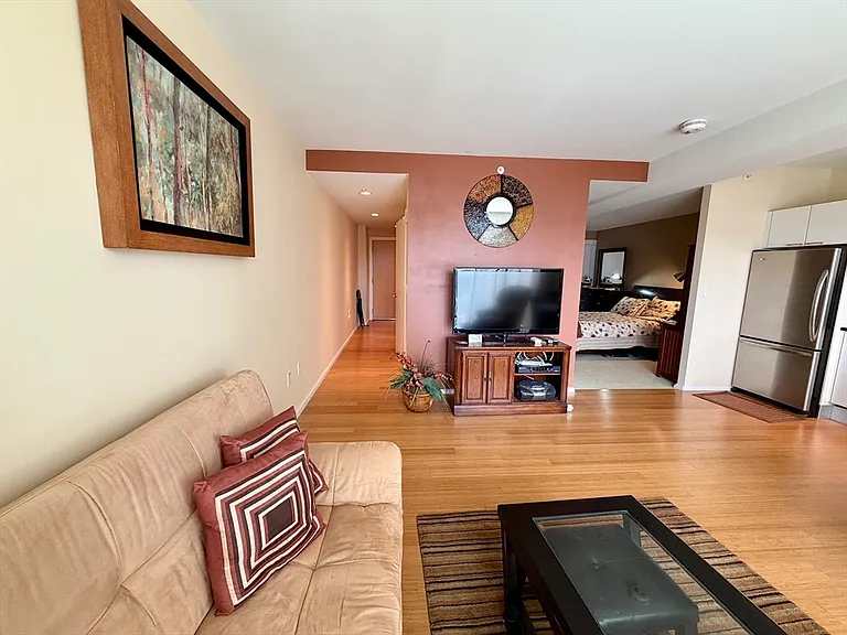 2 Earhart St #622 — Photo 5