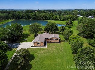 5718 White Store Rd, Wingate, NC 28174