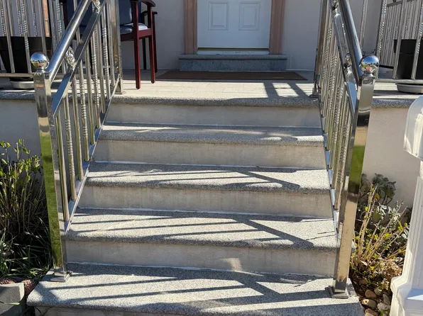 (undisclosed Address), Staten Island, NY 10305