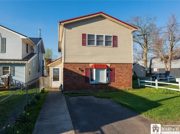 3537 Lake St, Jamestown, NY 14701