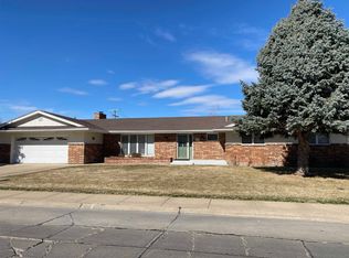 1501 Sunset Dr, North Platte, NE 69101