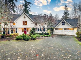13370 Bridgestone Ct NE, Bainbridge Island, WA 98110