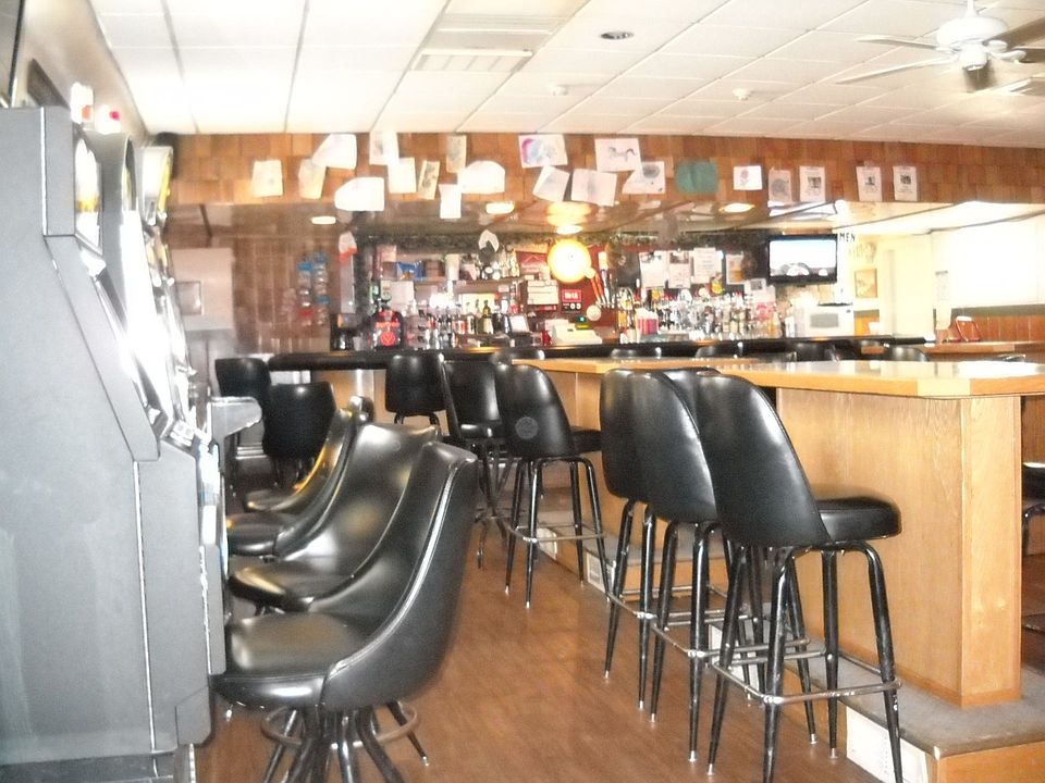 2nd image of 11 E Washington Ave